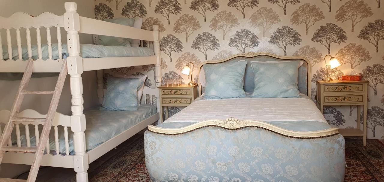 Bed and Breakfast Wisteria House Chanteloup  Экстерьер фото