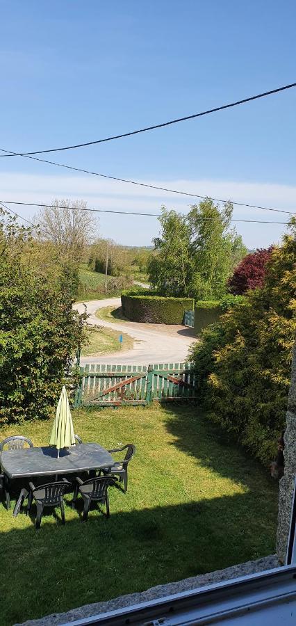 Bed and Breakfast Wisteria House Chanteloup  Экстерьер фото
