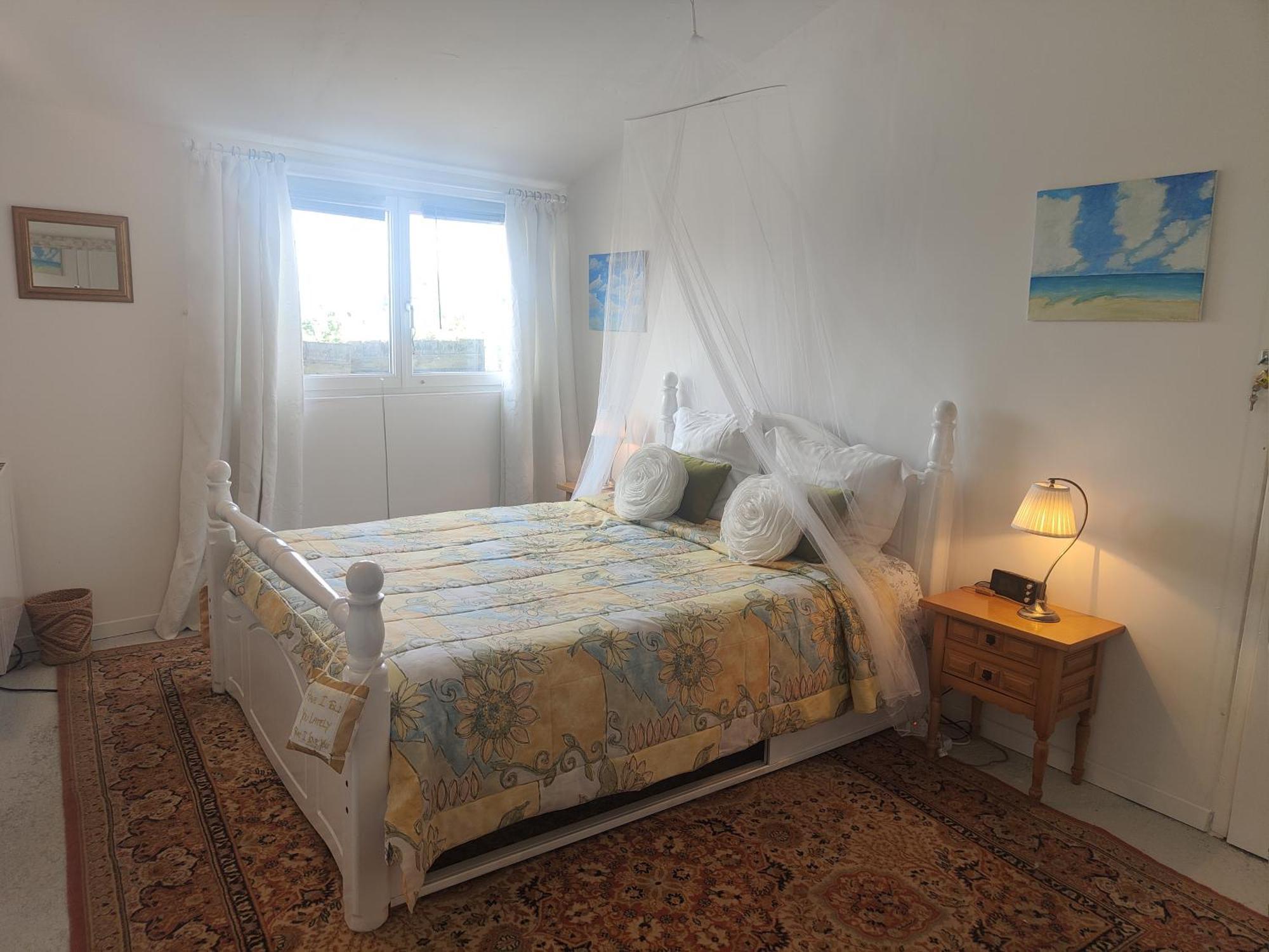 Bed and Breakfast Wisteria House Chanteloup  Экстерьер фото