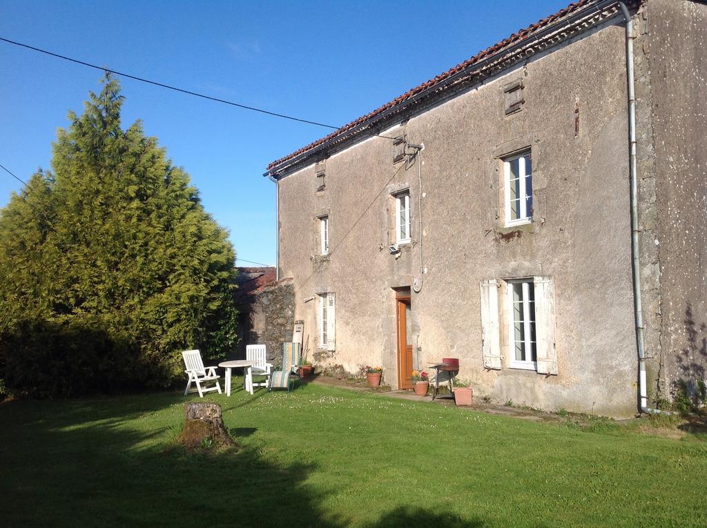 Bed and Breakfast Wisteria House Chanteloup  Экстерьер фото