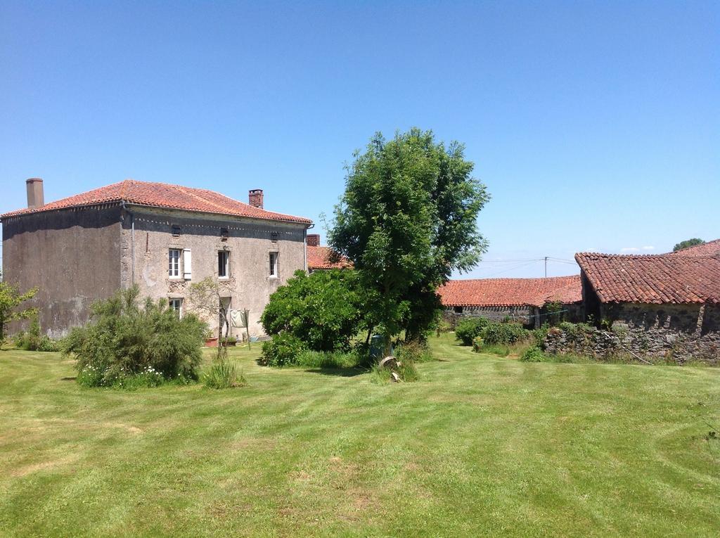 Bed and Breakfast Wisteria House Chanteloup  Экстерьер фото