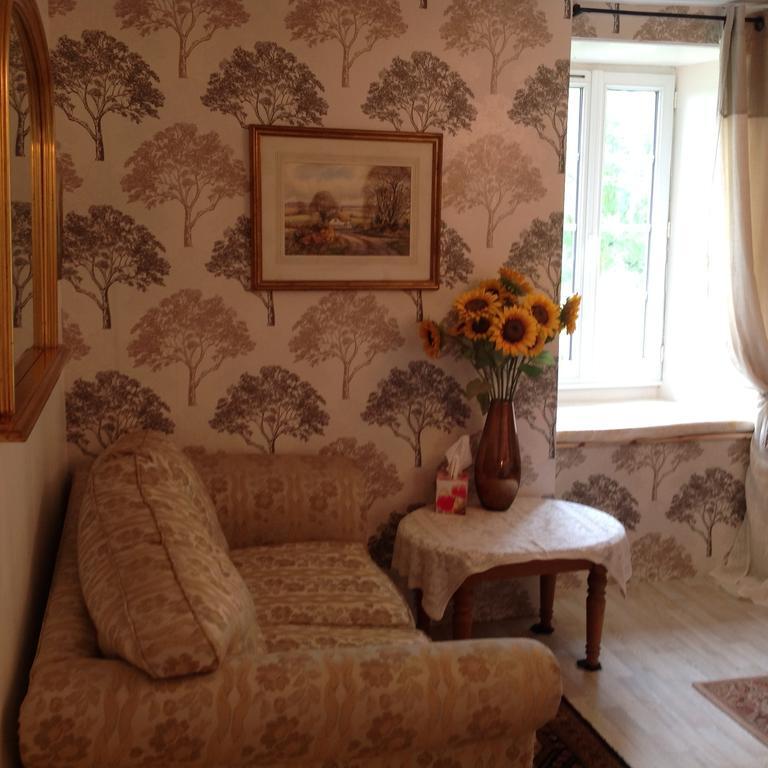 Bed and Breakfast Wisteria House Chanteloup  Экстерьер фото